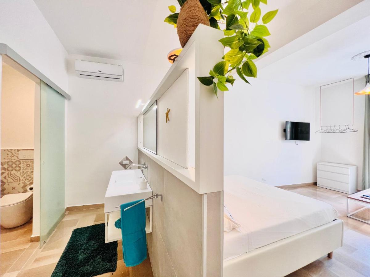Villa Di Nera Apartments Палермо Екстериор снимка